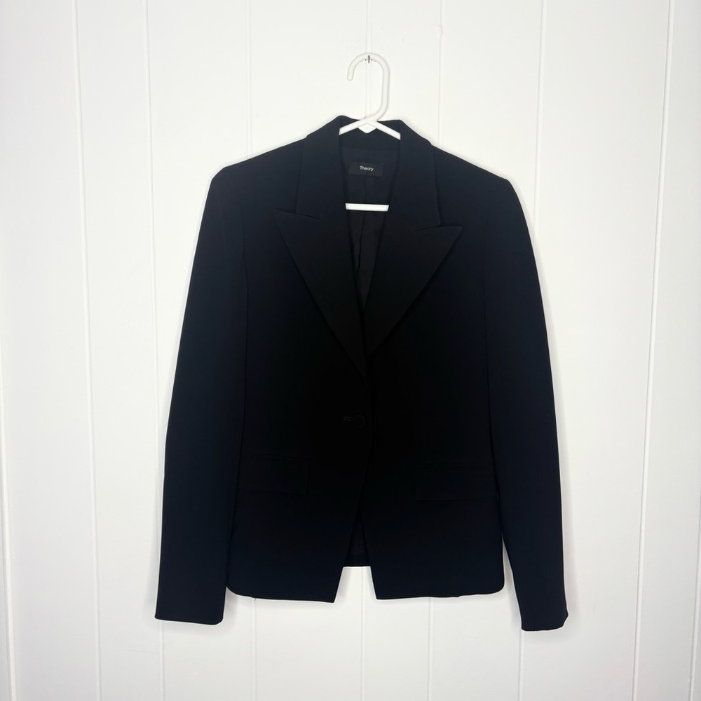 Theory Angled Blazer Admiral Crepe Black Single Breasted Size 0 Career Classic - Picture 3 of 9